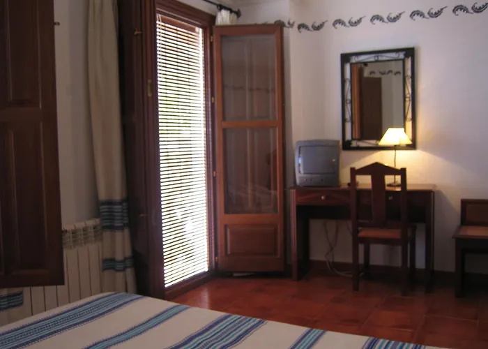 Hostal El Cascapenas De La Alpujarra