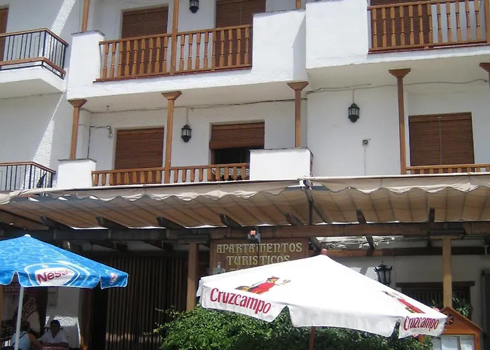 Hostal El Cascapenas De La Alpujarra