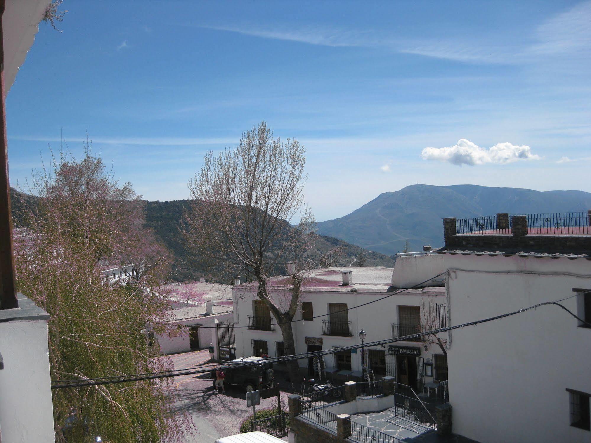El Cascapenas De La Alpujarra Maison d'hôtes *